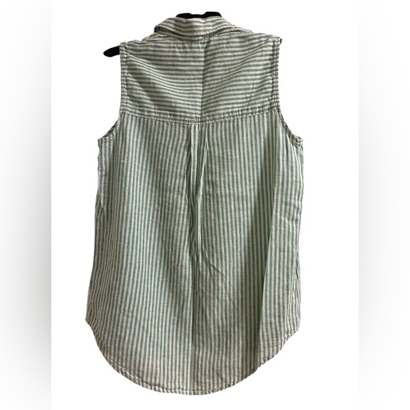 beachlunchlounge collection Linen/Cotton green & white stripe top. Size Small. - Picture 11 of 12